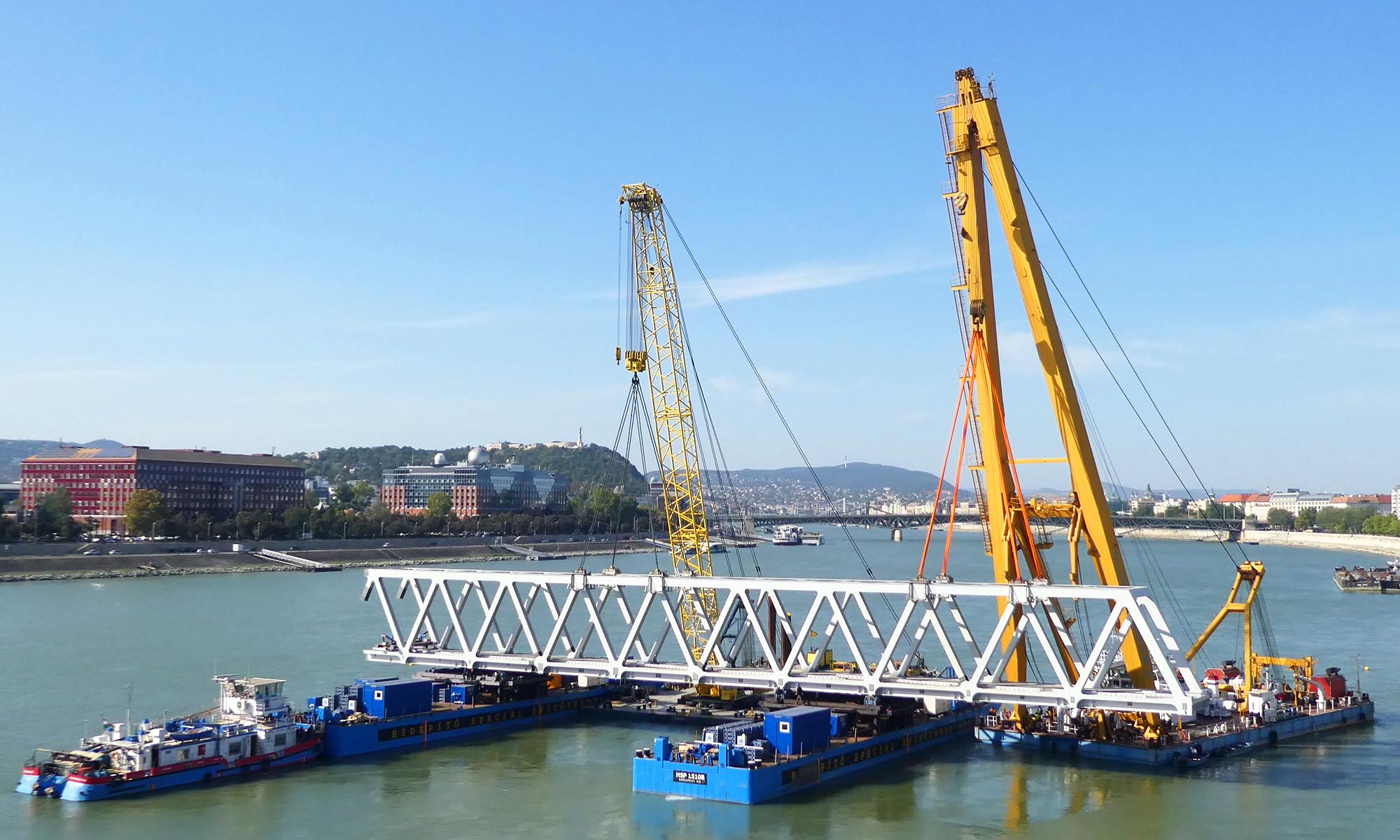 Floating cranes GANZ Danubius Watercraft and Crane Kft
